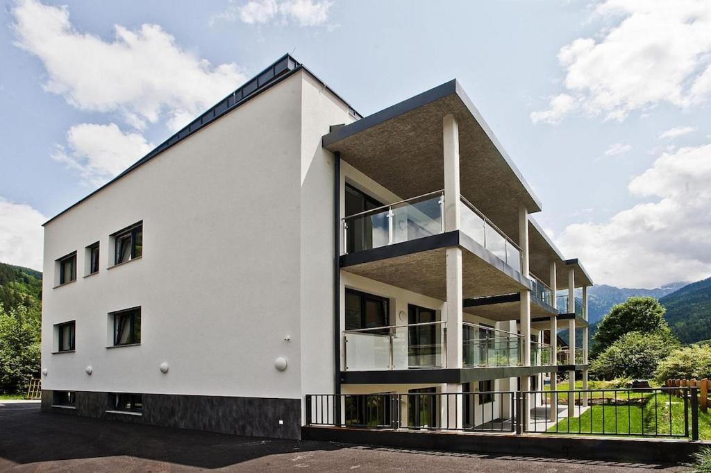 Apartment In Neukirchen With A Carport Neukirchen am Großvenediger المظهر الخارجي الصورة