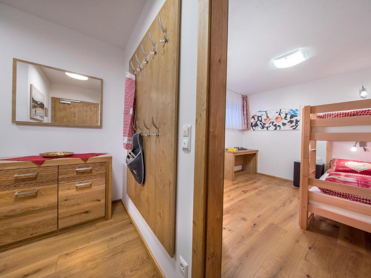 Apartment In Neukirchen With A Carport Neukirchen am Großvenediger المظهر الخارجي الصورة