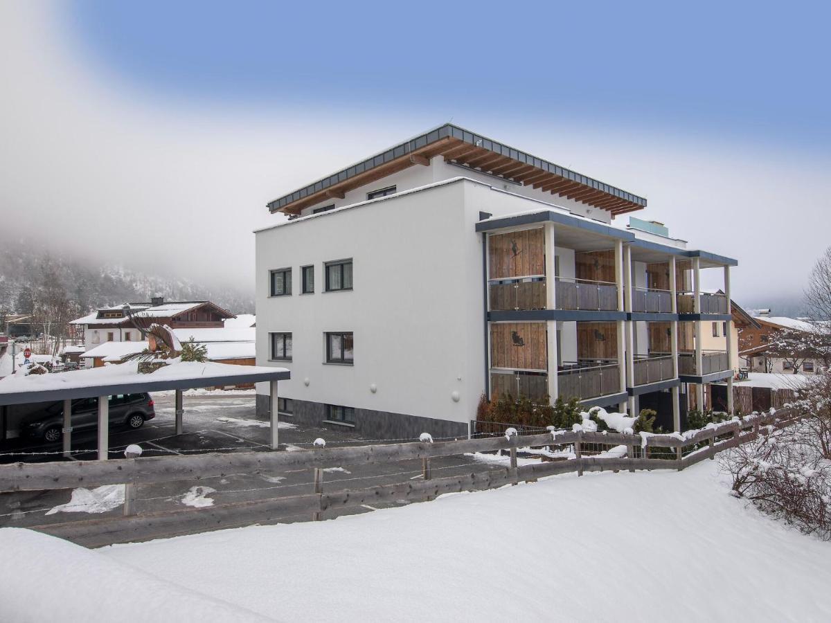 Apartment In Neukirchen With A Carport Neukirchen am Großvenediger المظهر الخارجي الصورة
