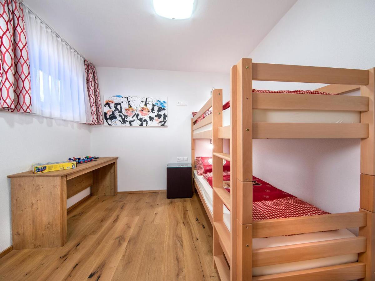 Apartment In Neukirchen With A Carport Neukirchen am Großvenediger المظهر الخارجي الصورة