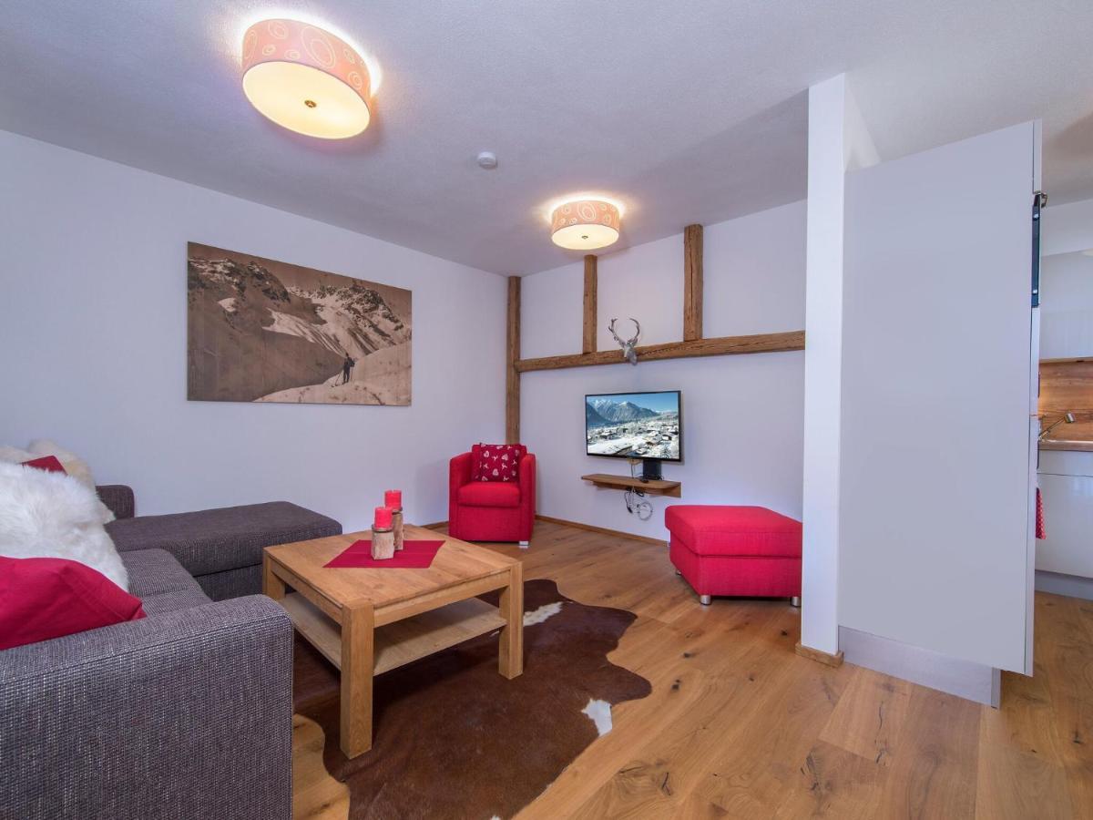 Apartment In Neukirchen With A Carport Neukirchen am Großvenediger المظهر الخارجي الصورة